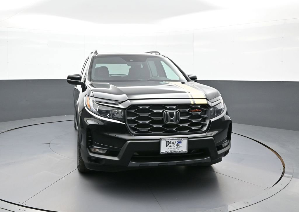 Certified 2023 Honda Passport TrailSport image 2