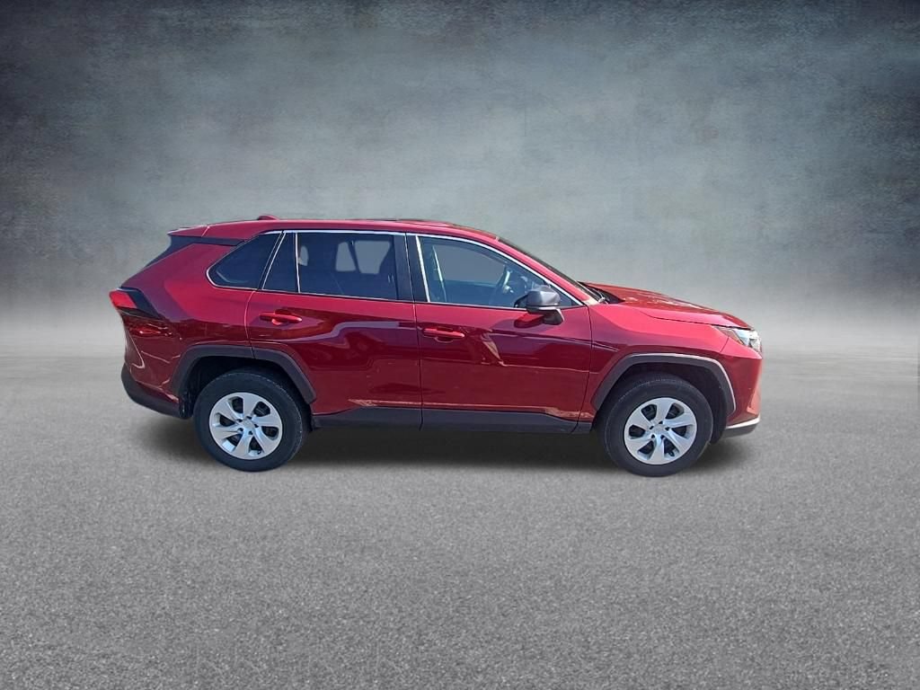 Used 2025 Toyota RAV4 LE AWD/4WD image 9