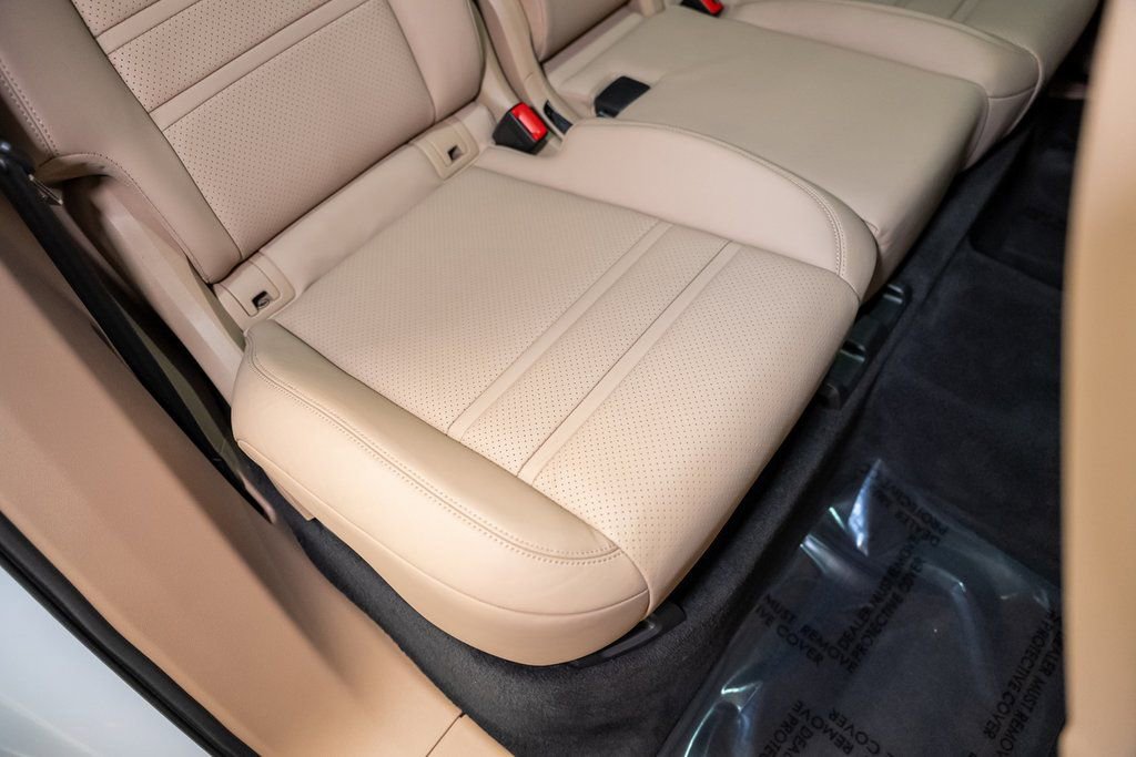 Used 2022 Porsche Cayenne GTS image 36