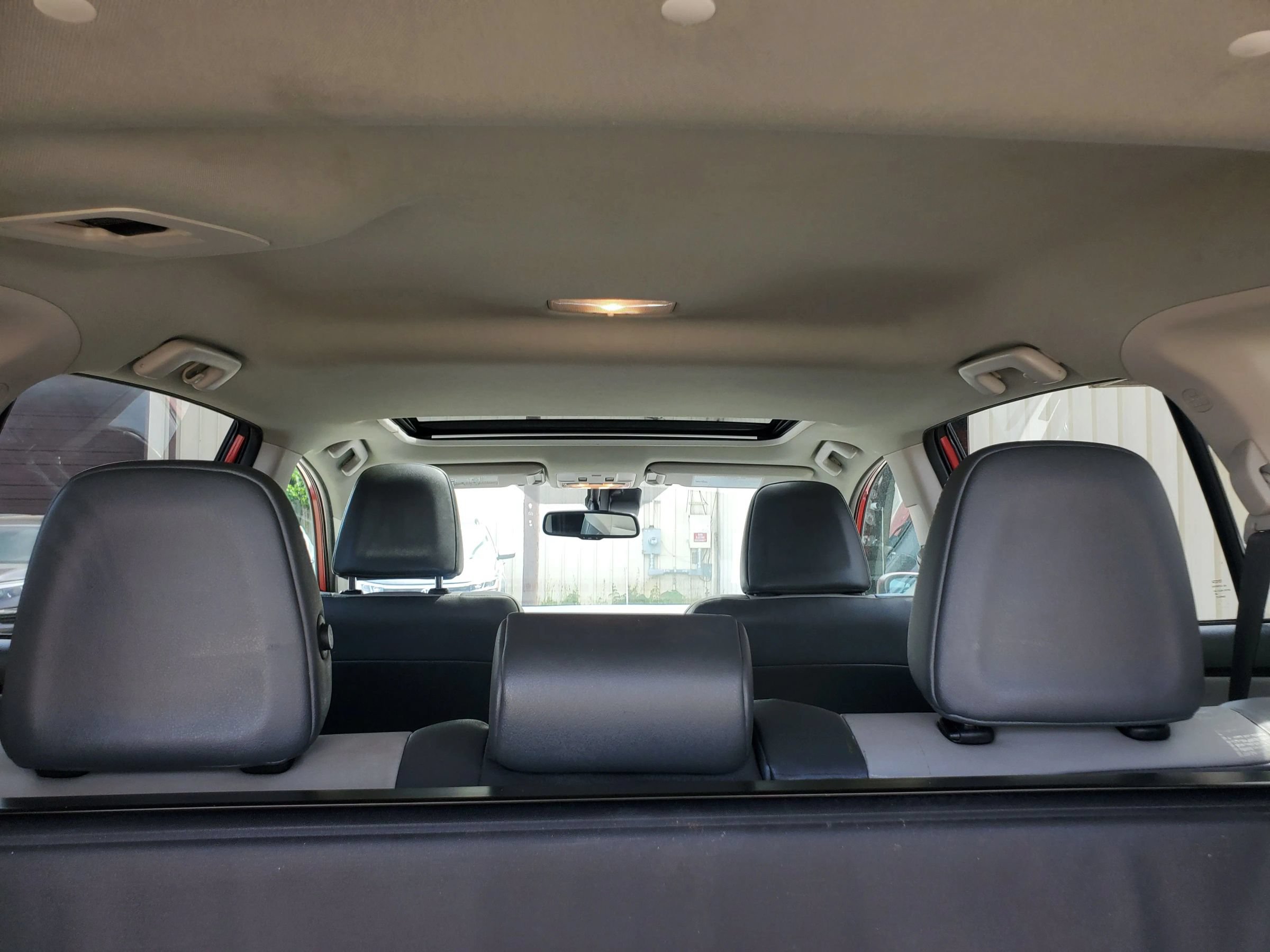 Used 2015 Toyota RAV4 Limited w/ Technology Package FWD image 57