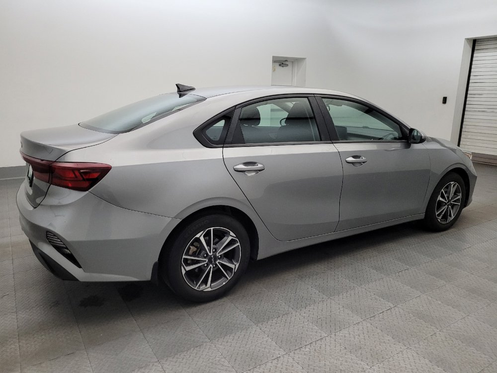 Used 2022 Kia Forte LXS FWD image 10