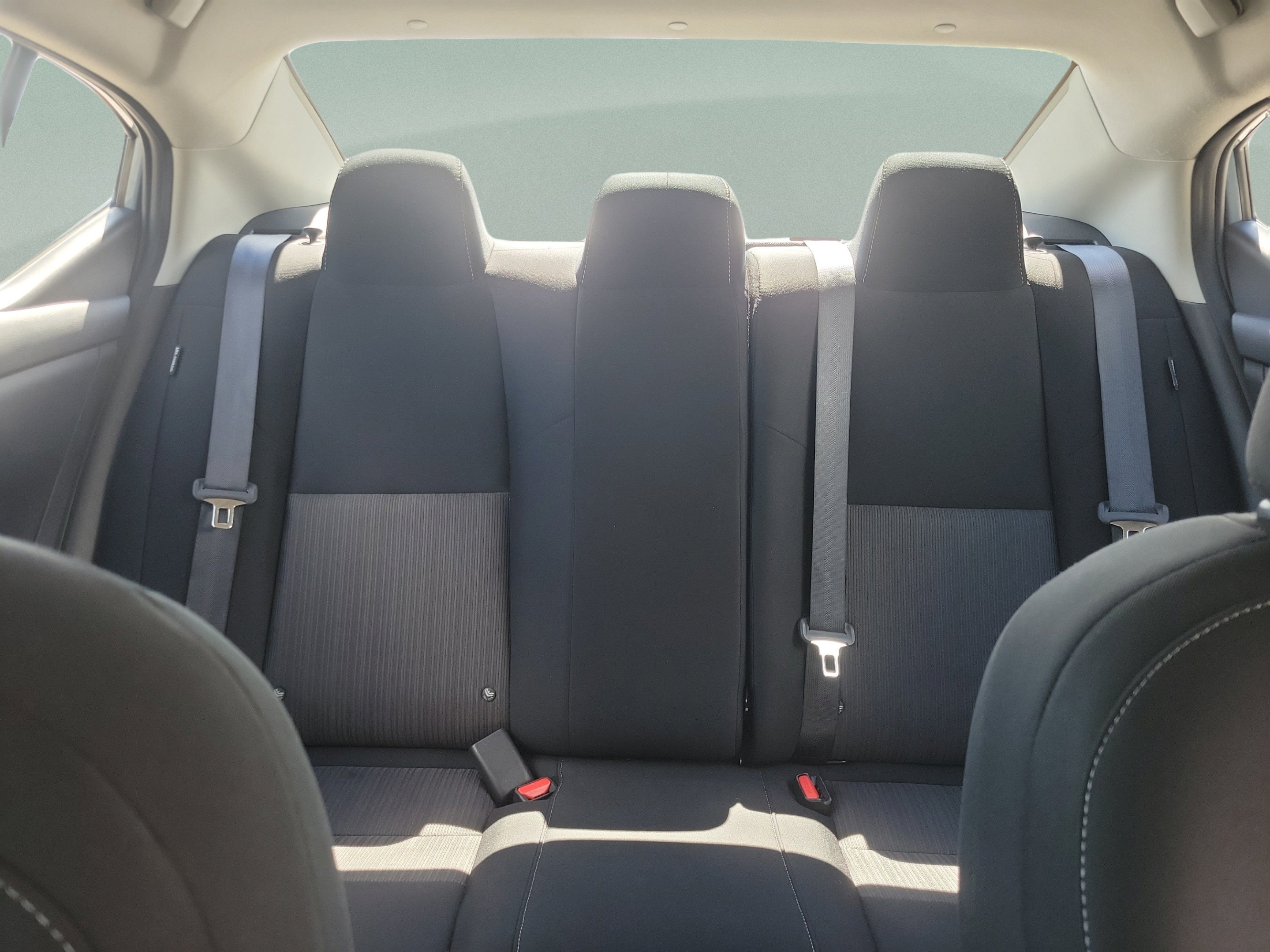 Used 2025 Nissan Sentra SV FWD image 11