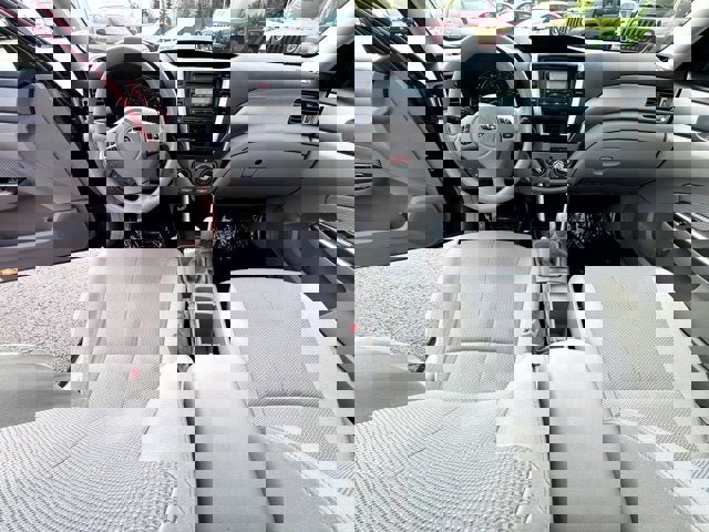 Used 2012 Subaru Forester 2.5X Premium w/ All-Weather Pkg image 10