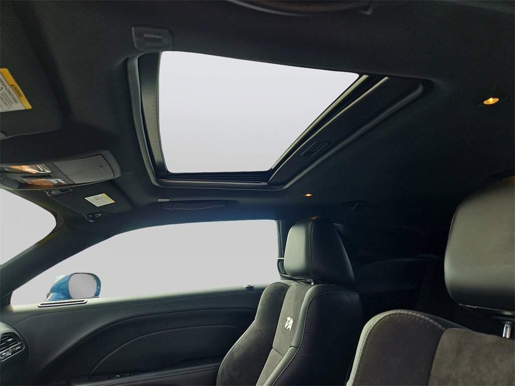 Used 2023 Dodge Challenger R/T w/ T/A Package image 15