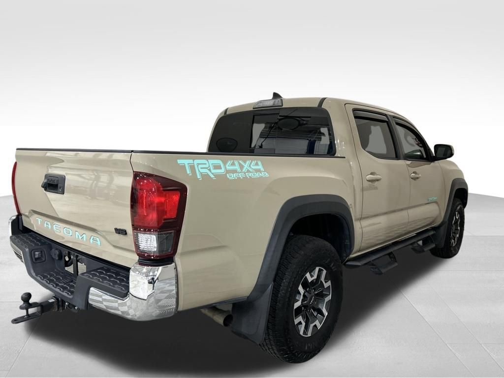 Used 2019 Toyota Tacoma TRD Off-Road image 6