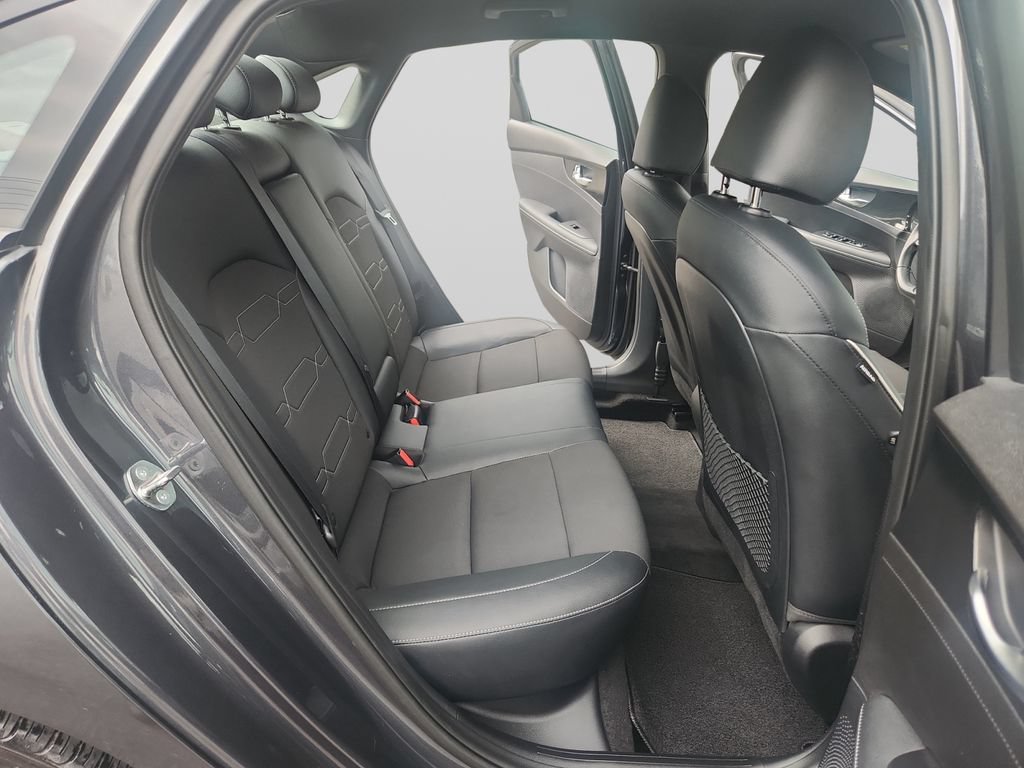 Certified 2023 Kia Forte GT-Line w/ GT-Line Technology Package FWD image 18