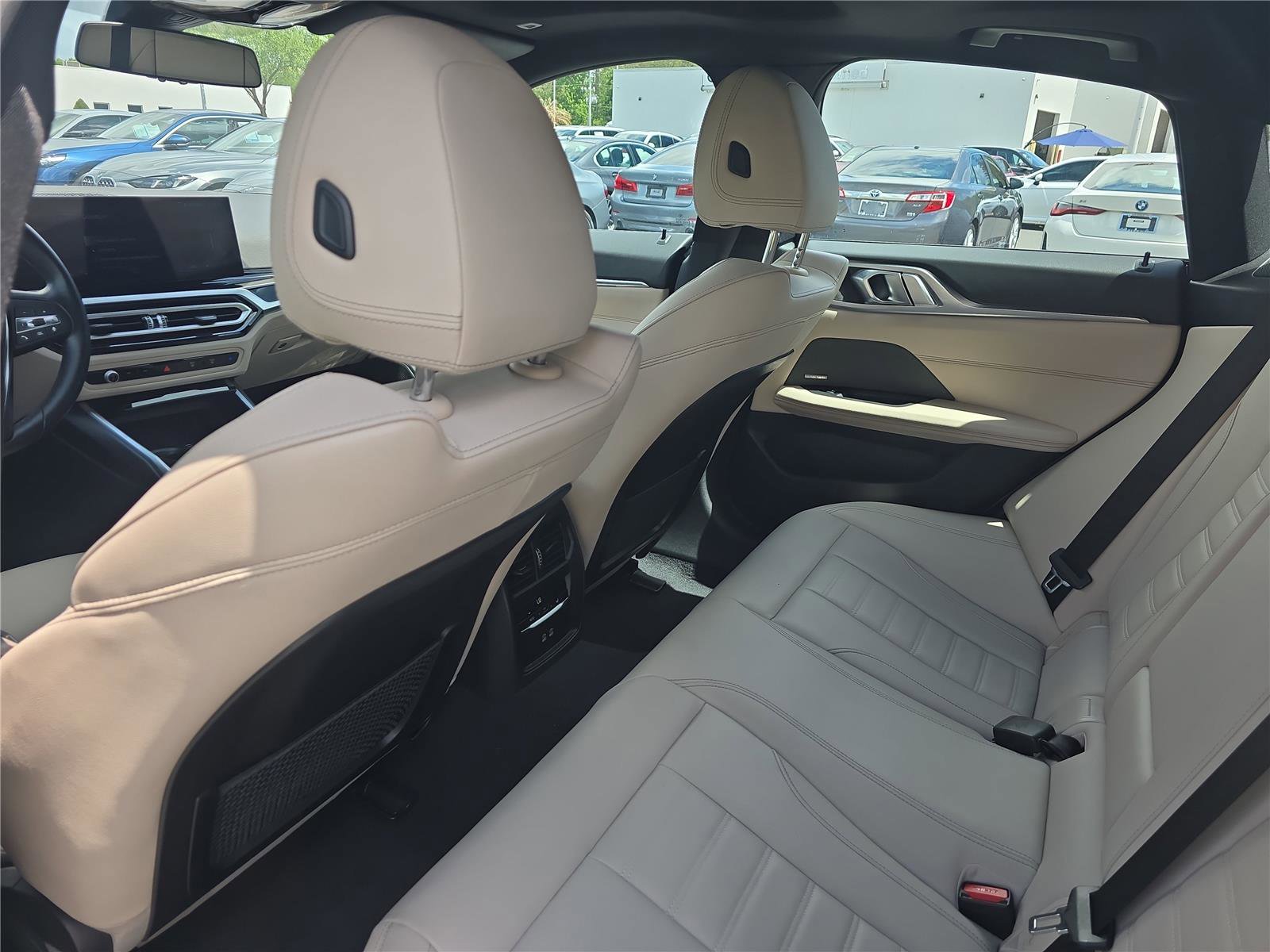 Used 2023 BMW i4 eDrive35 w/ Premium Package image 12