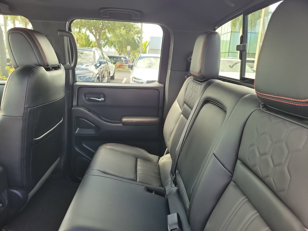 Used 2024 Nissan Frontier PRO-4X w/ Pro Premium Package AWD/4WD image 11