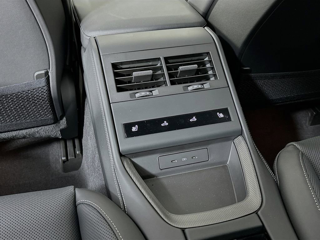 New 2026 Porsche Panamera Turbo image 27