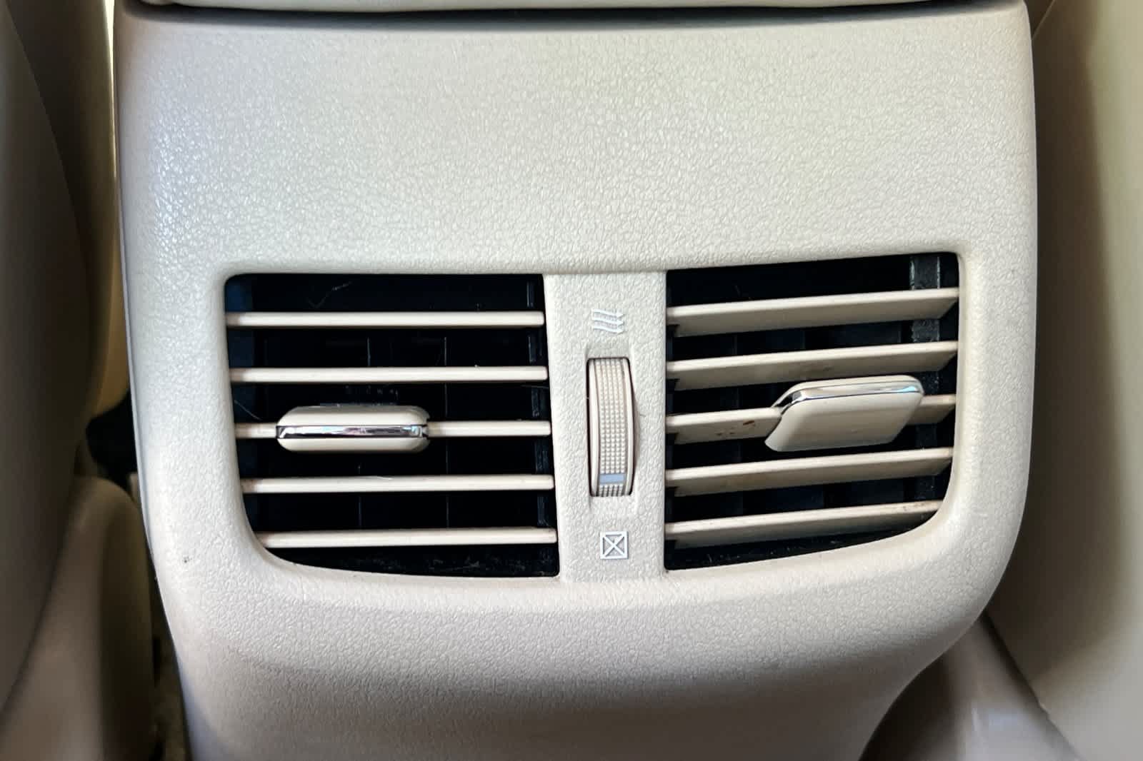 Used 2011 Lexus ES 350 FWD image 14