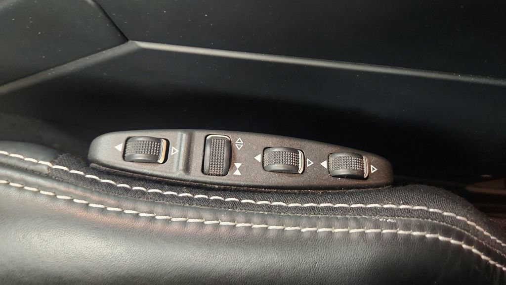 Used 2017 Mercedes-Benz G 550 Squared image 28