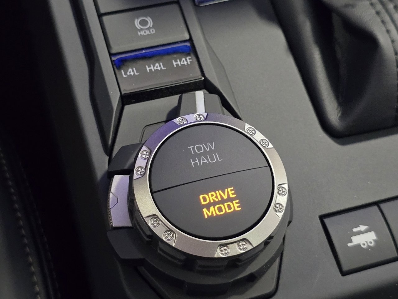 New 2026 Toyota Tacoma Limited AWD/4WD image 8