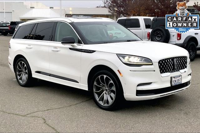 Used 2023 Lincoln Aviator Grand Touring w/ Equipment Group 301A image 2