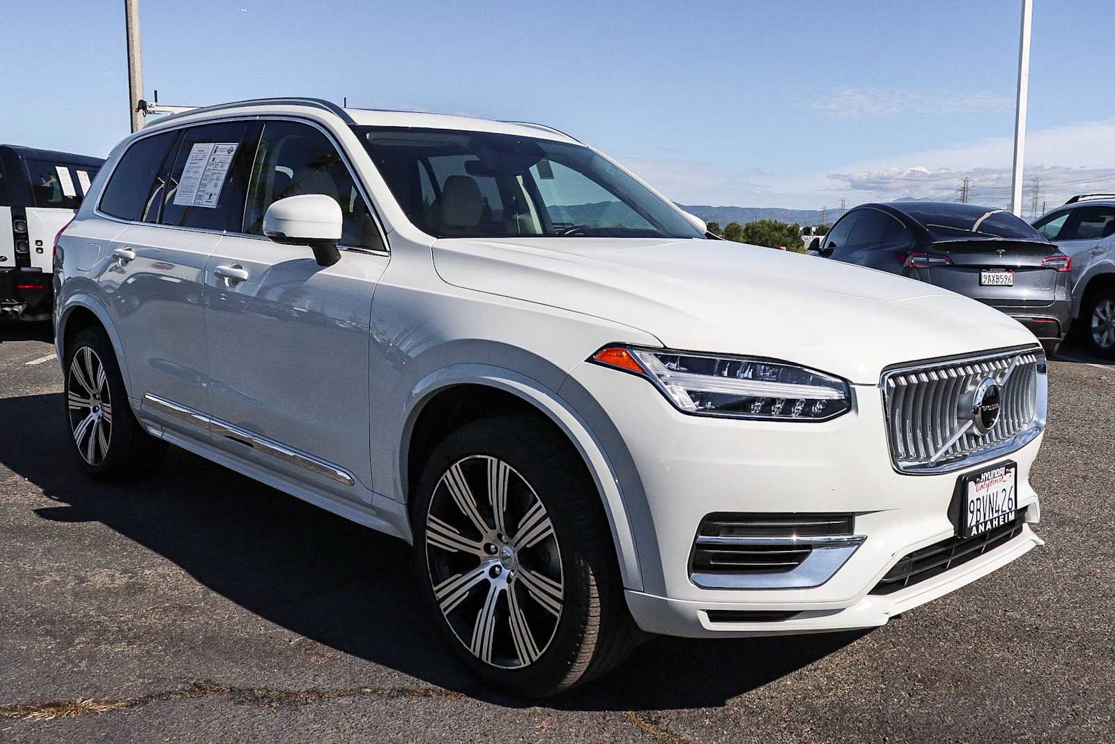 Used 2022 Volvo XC90 T8 Inscription Expression w/ Advanced Package image 3