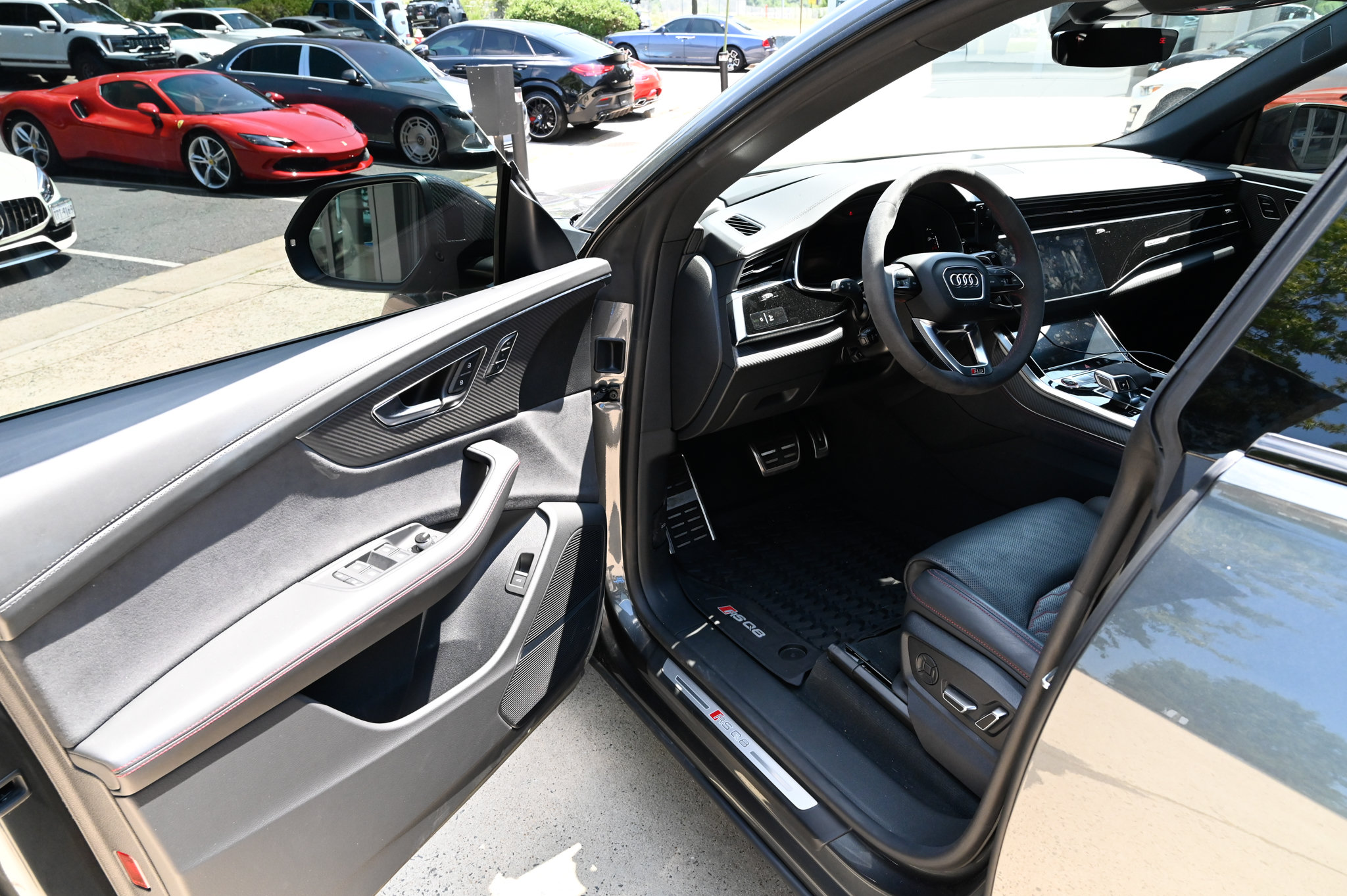 Used 2024 Audi RS Q8 AWD/4WD image 15