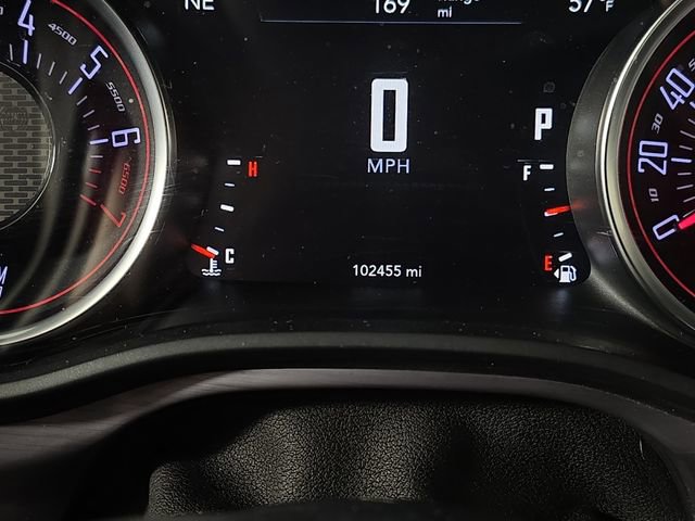 Used 2017 Dodge Challenger SXT image 12