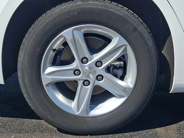 Used 2024 Chevrolet Malibu LT FWD image 8