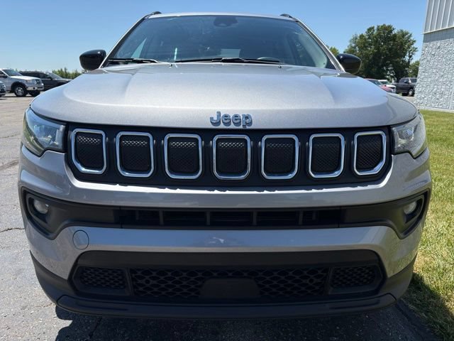 Used 2022 Jeep Compass Latitude AWD/4WD image 7