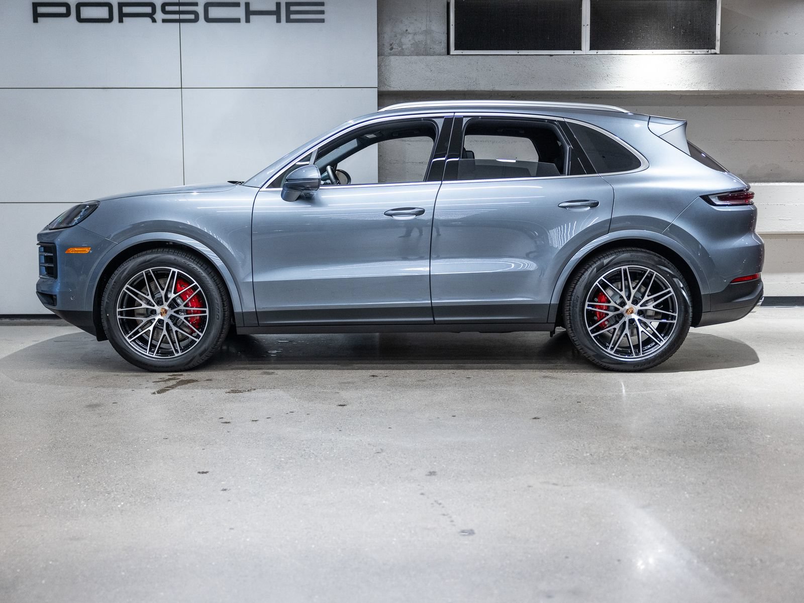 New 2026 Porsche Cayenne S AWD/4WD image 2