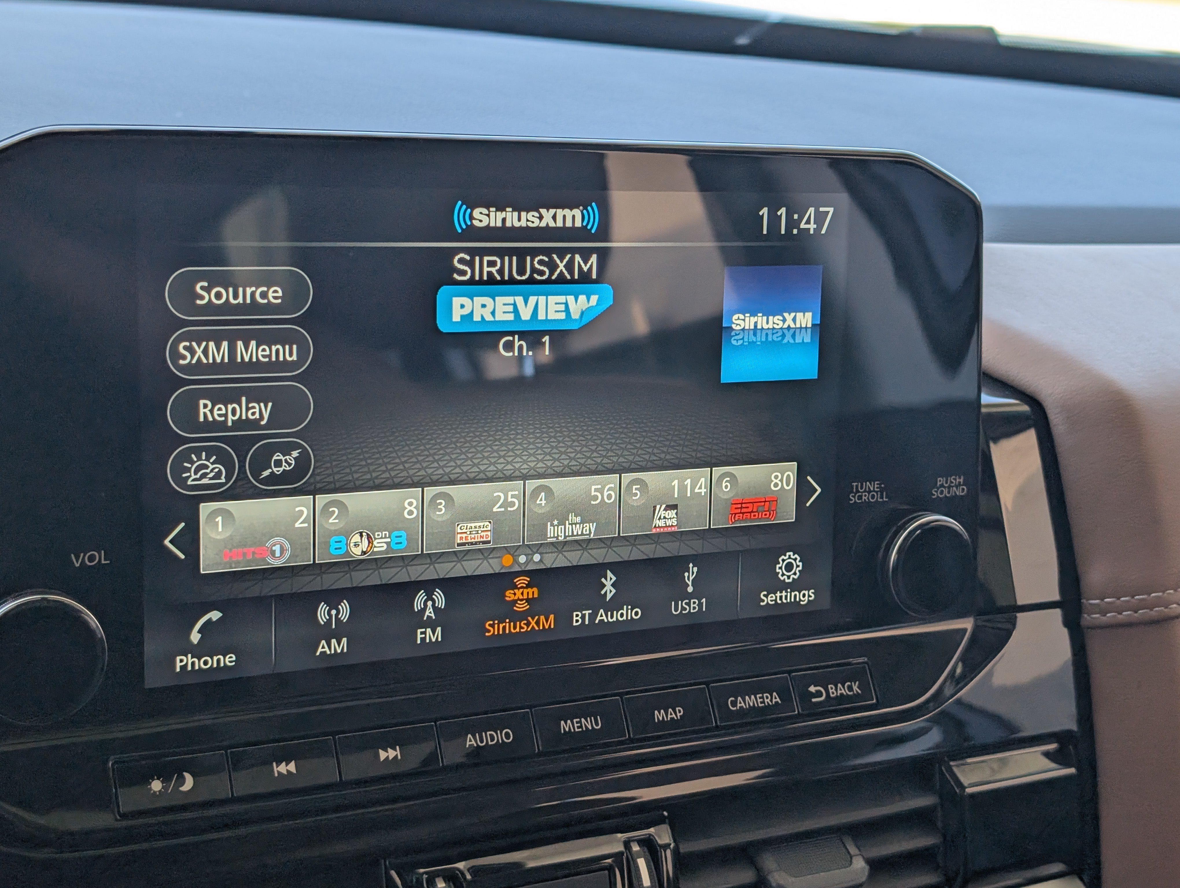 Used 2025 Nissan Pathfinder Platinum w/ Cargo Package FWD image 34