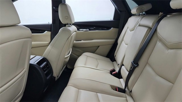 Used 2018 Cadillac XT5 Base w/ LPO, Wheel Lock Package image 18