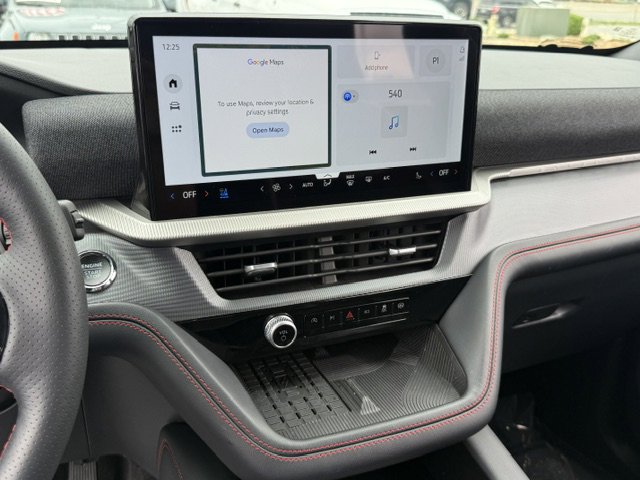 Used 2025 Ford Explorer ST image 16