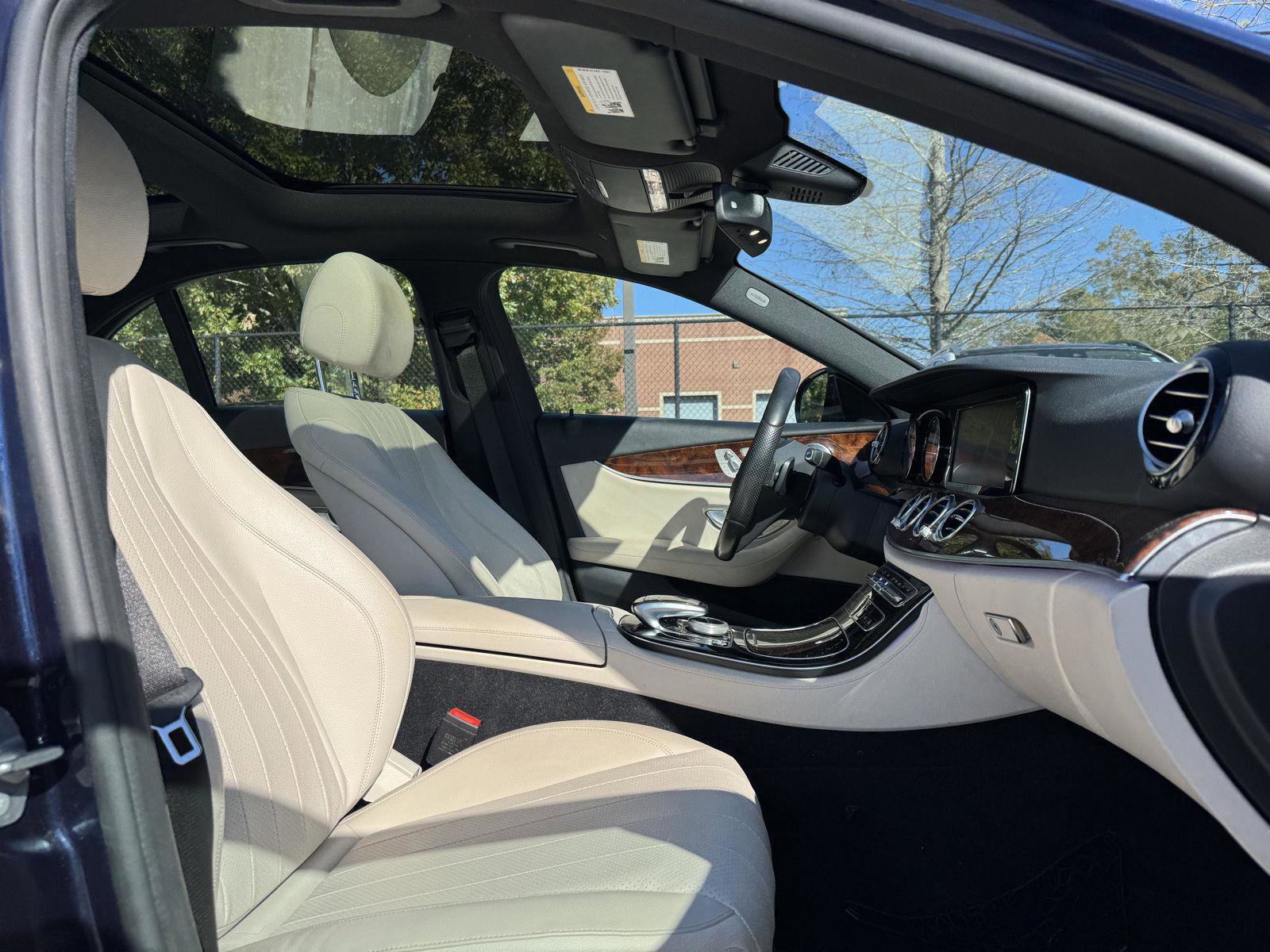 Used 2017 Mercedes-Benz E 300 image 29