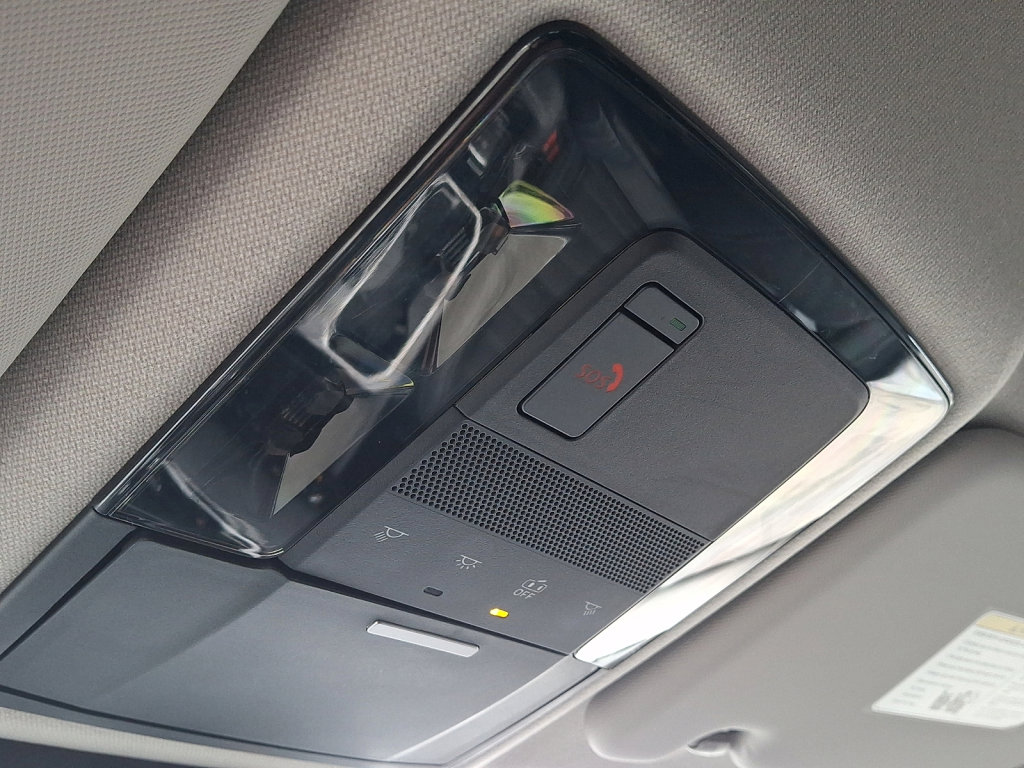 Used 2025 Mitsubishi Outlander SE AWD/4WD image 32