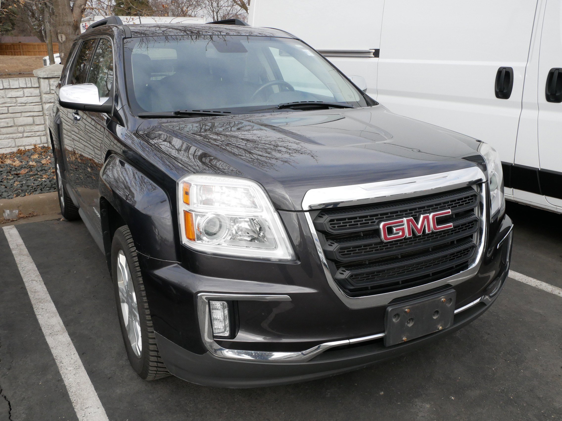 Used 2016 GMC Terrain SLE w/ Chrome Edition image 3