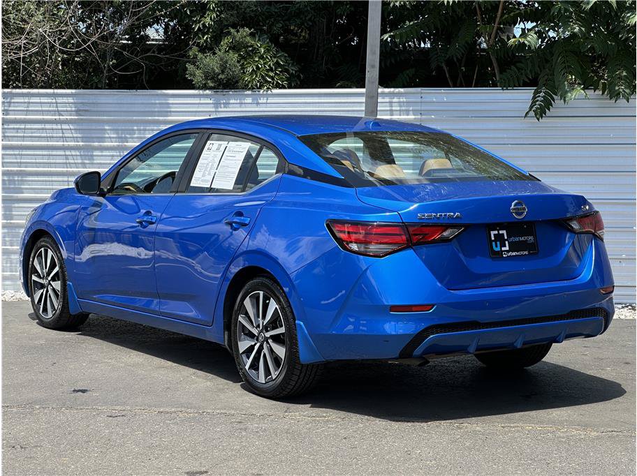 Used 2021 Nissan Sentra SV w/ SV Premium Package FWD image 3