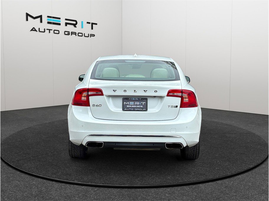 Used 2016 Volvo S60 T5 Inscription Platinum w/ Climate Package AWD/4WD image 8
