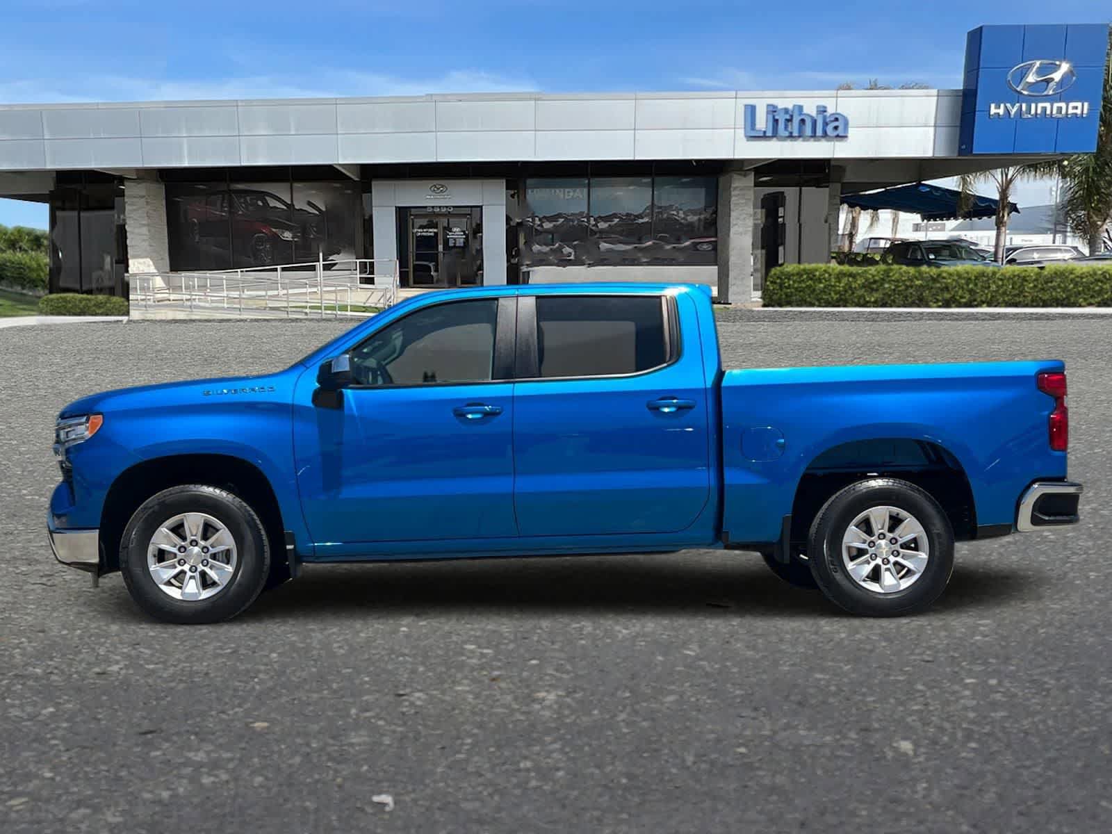 Used 2024 Chevrolet Silverado 1500 LT RWD image 6