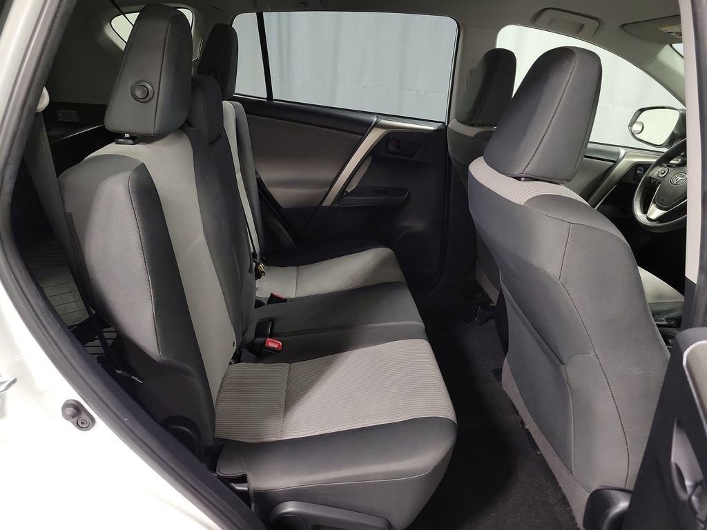 Used 2015 Toyota RAV4 LE image 23