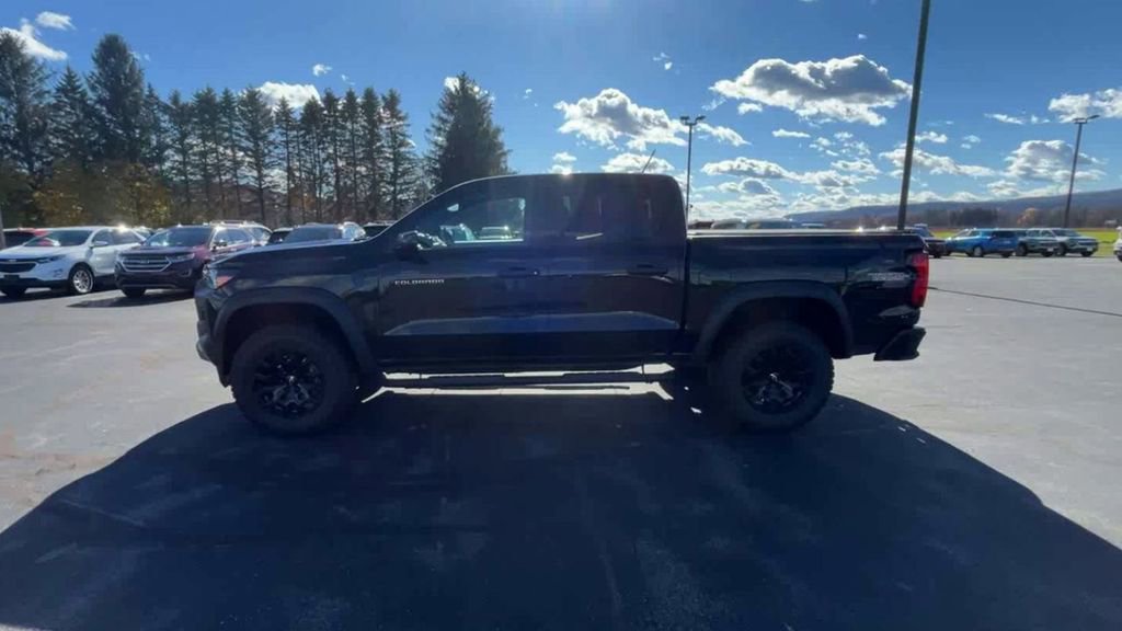 Certified 2025 Chevrolet Colorado Trail Boss image 5