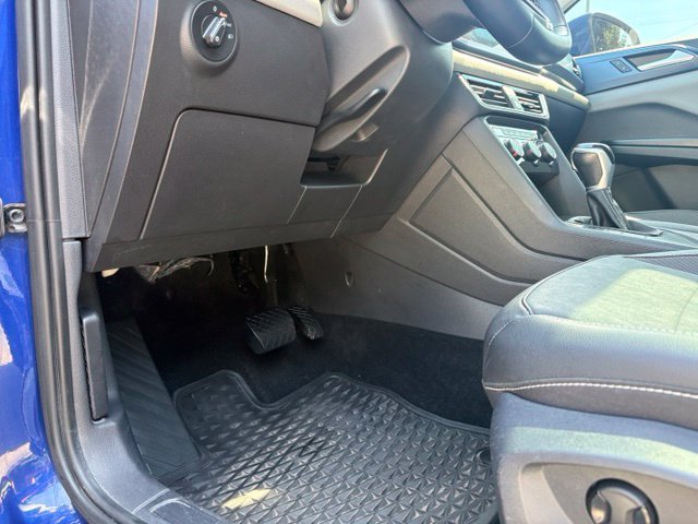 Used 2023 Volkswagen Taos SE w/ Panoramic Sunroof Package FWD image 33
