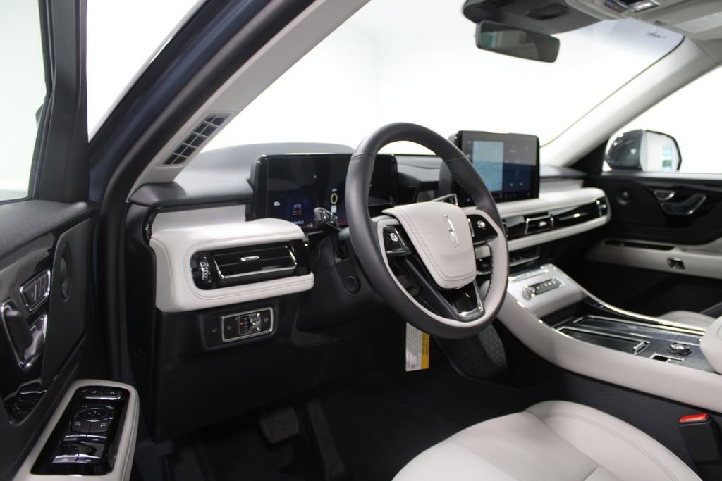 New 2025 Lincoln Aviator Reserve w/ Illumination Package image 22