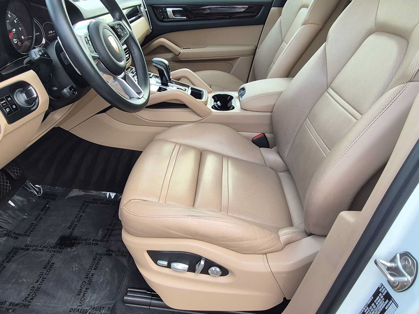Used 2019 Porsche Cayenne AWD/4WD image 17