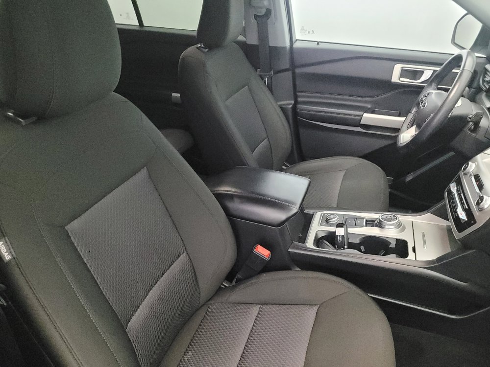 Used 2022 Ford Explorer XLT image 21