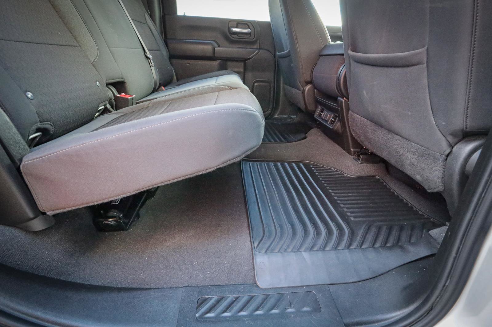 Used 2023 Chevrolet Silverado 3500 LT w/ Convenience Package image 28