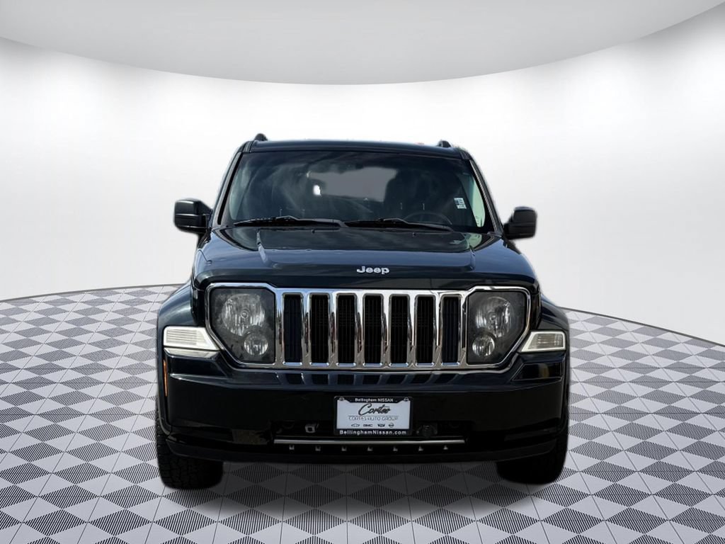 Used 2012 Jeep Liberty Limited Jet w/ Comfort/Convenience Group AWD/4WD image 2