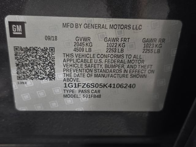 Used 2019 Chevrolet Bolt Premier w/ Infotainment Package FWD image 10