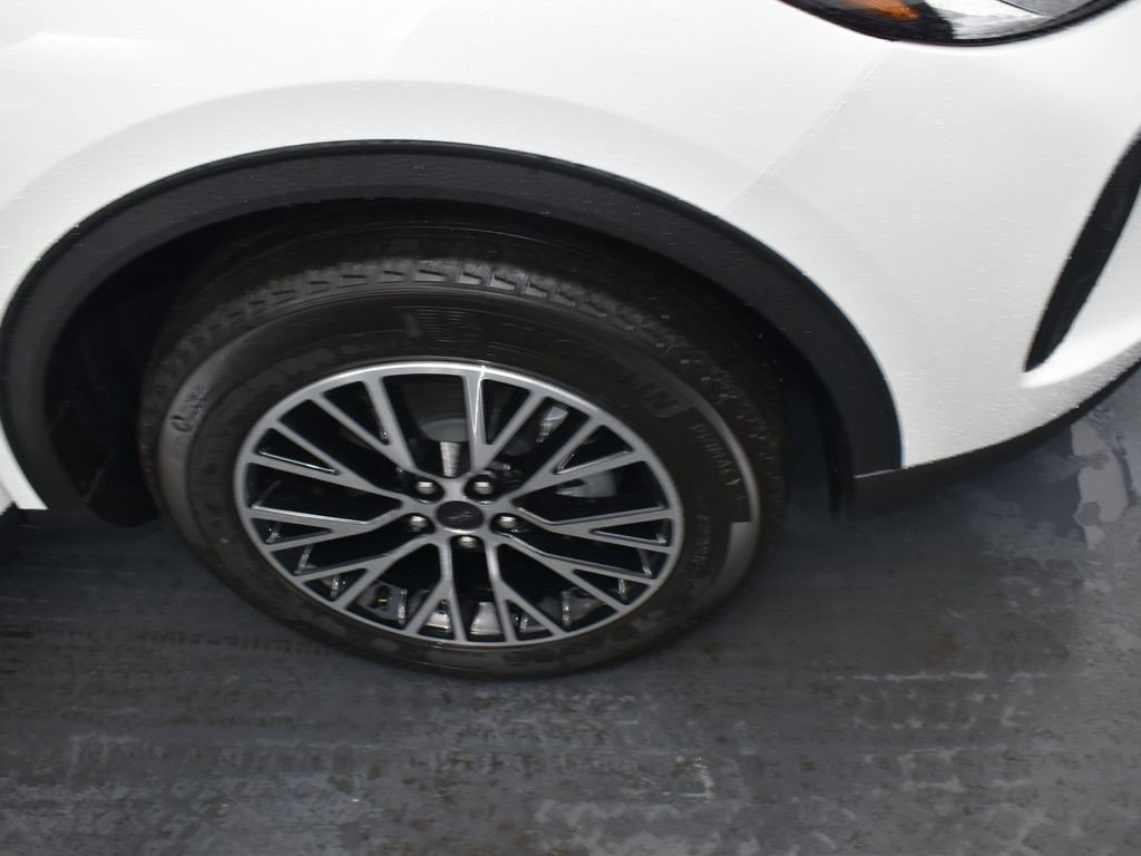 New 2025 Ford Escape SE image 18