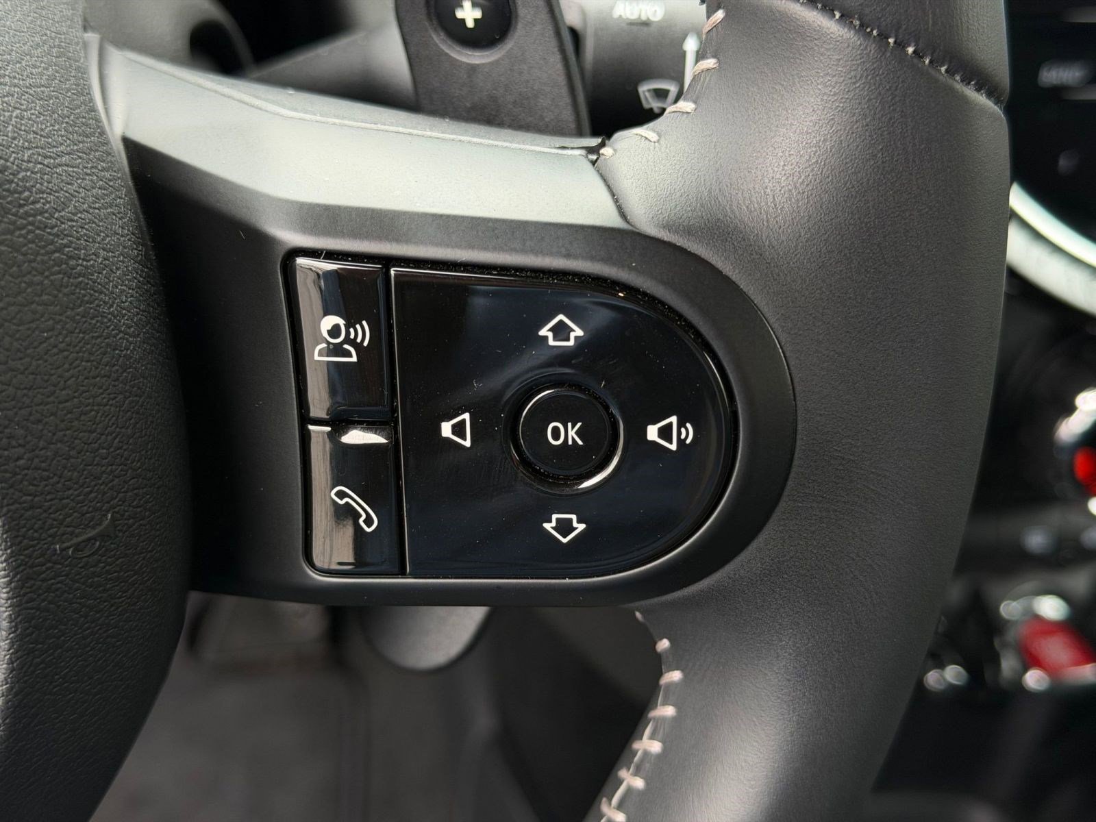 Used 2024 MINI Cooper S image 23