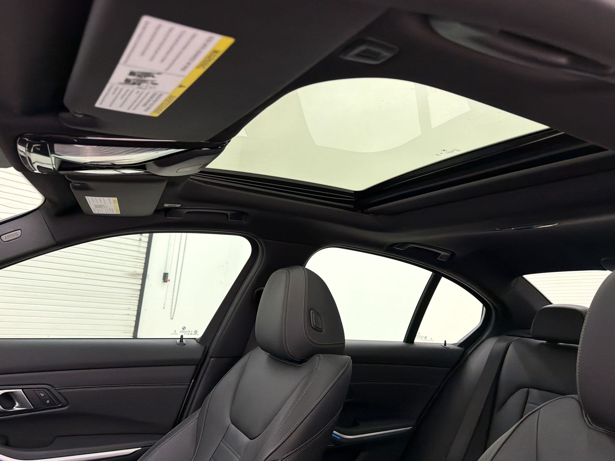 Used 2025 BMW M340i w/ Premium Package RWD image 15