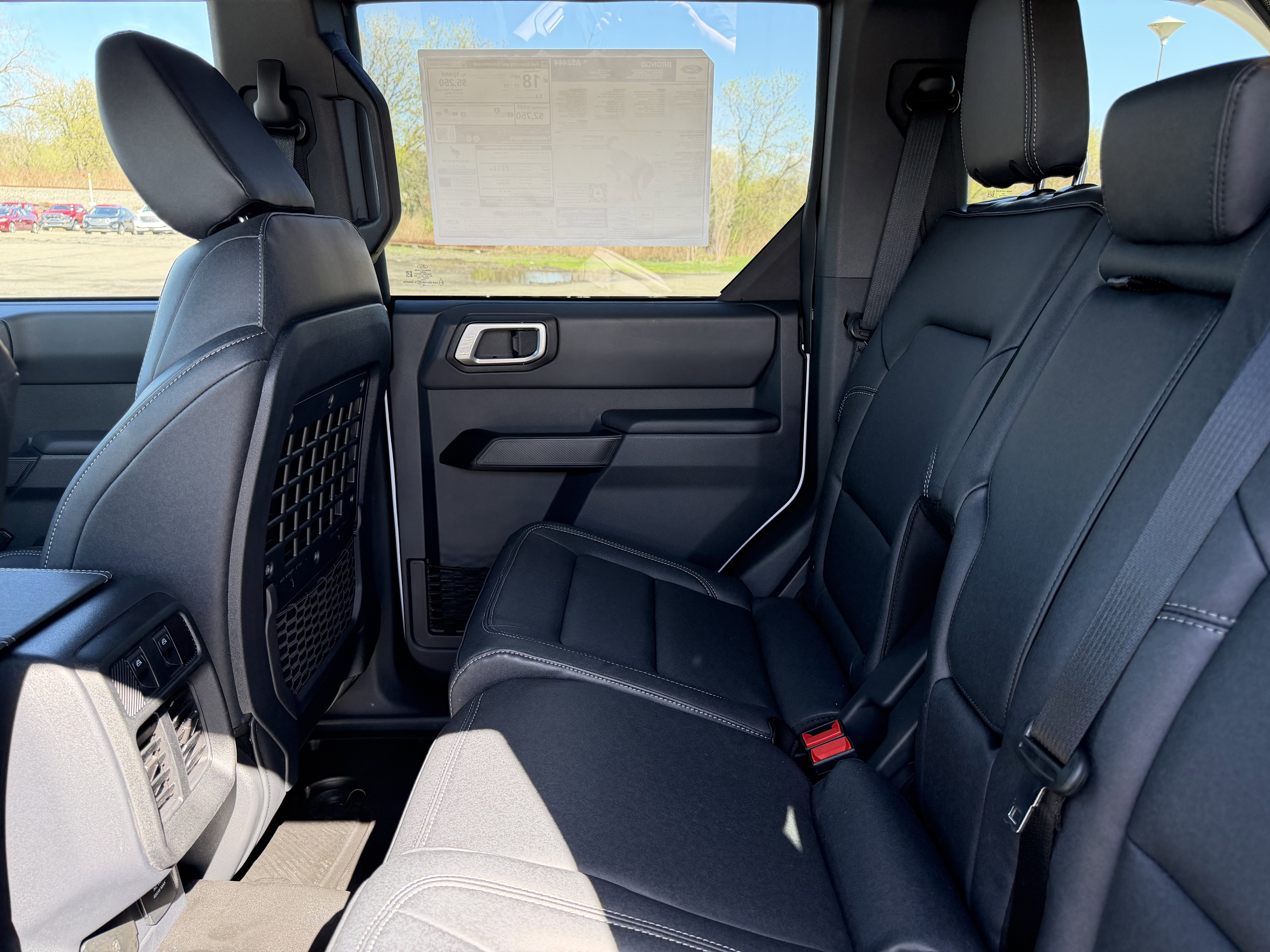 New 2026 Ford Bronco Big Bend w/ Black Diamond Package AWD/4WD image 11