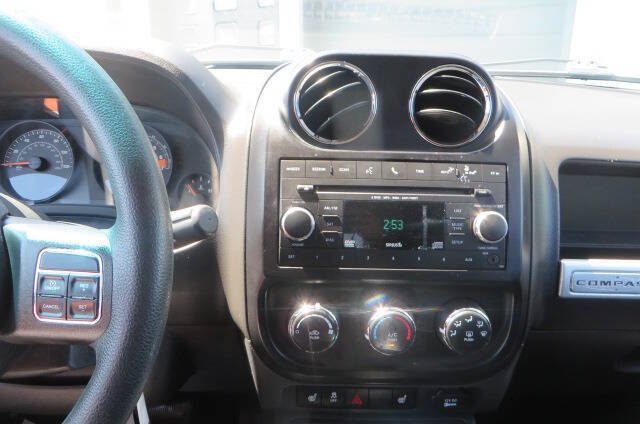 Used 2015 Jeep Compass Sport w/ Power Value Group FWD image 50