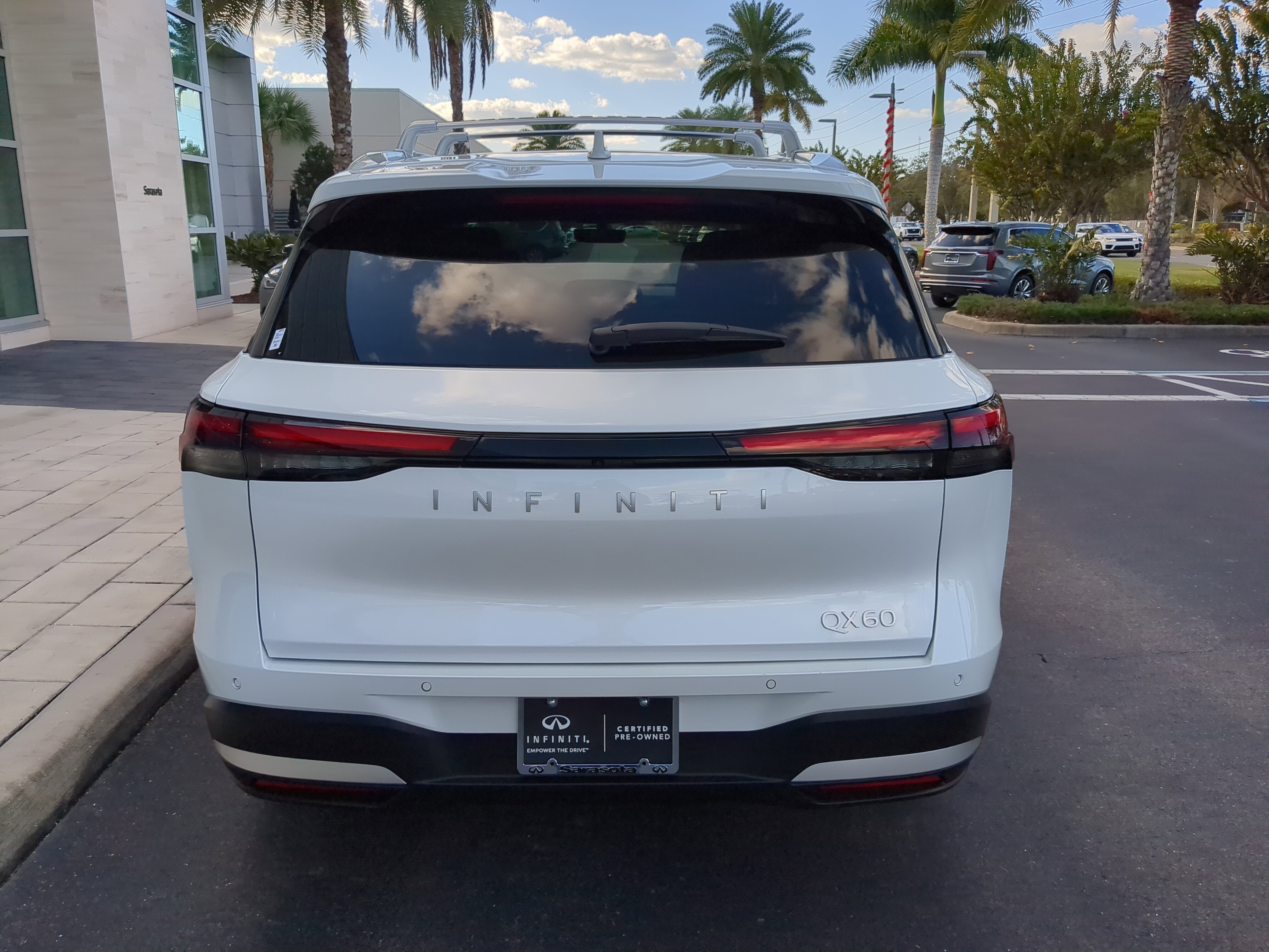 Used 2026 INFINITI QX60 Luxe w/ Cargo Package image 5