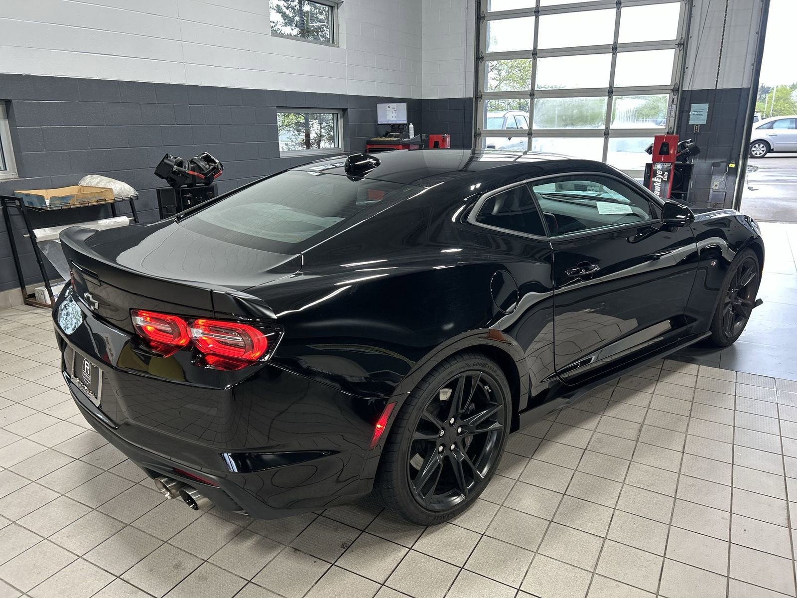 Used 2021 Chevrolet Camaro SS RWD image 40