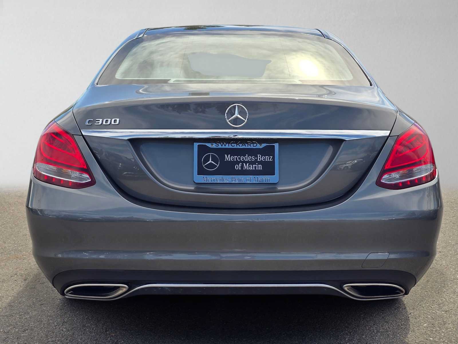Used 2017 Mercedes-Benz C 300 Sedan image 4