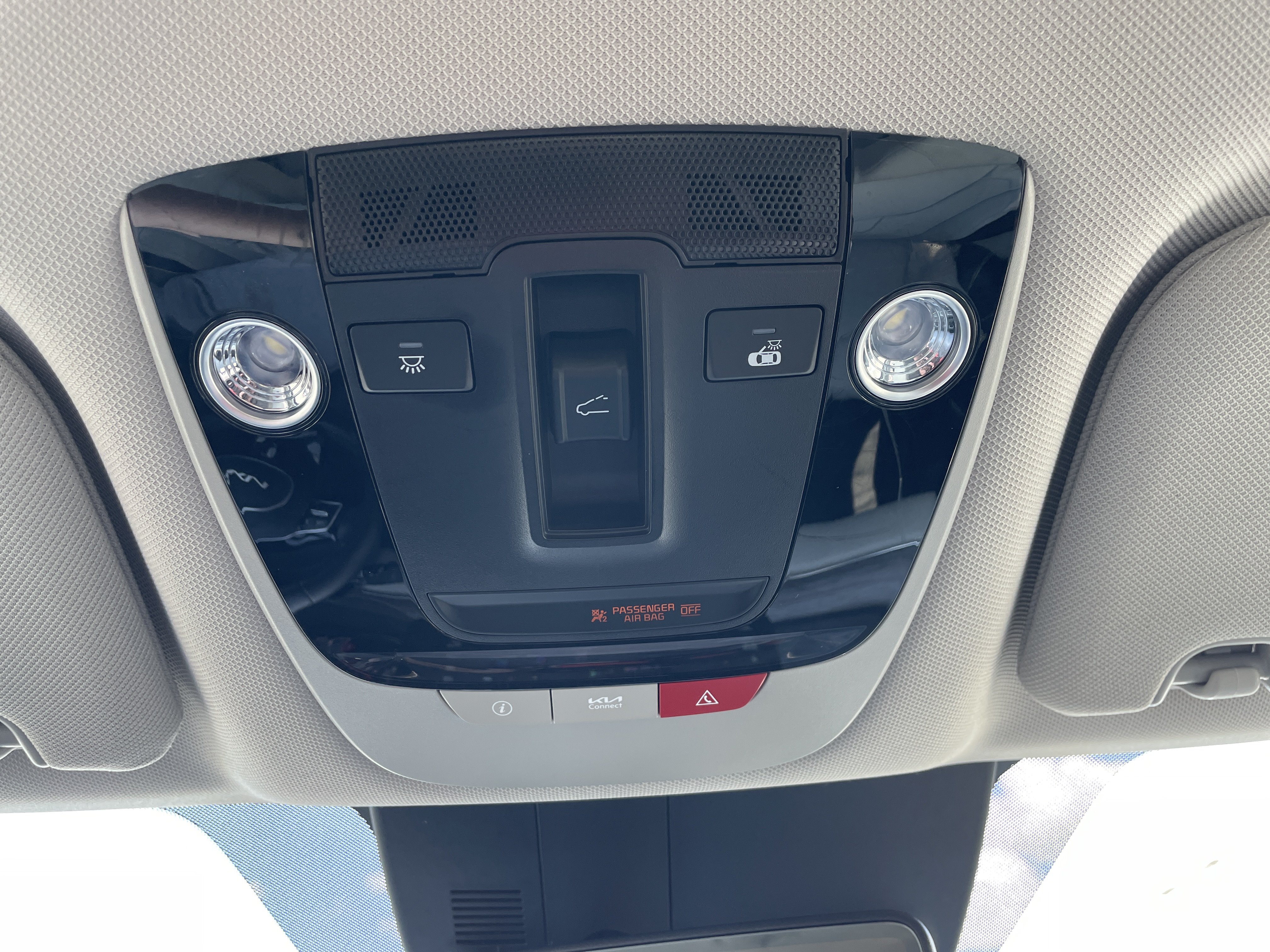 Used 2023 Kia Sorento S w/ Panoramic Sunroof Package AWD/4WD image 41